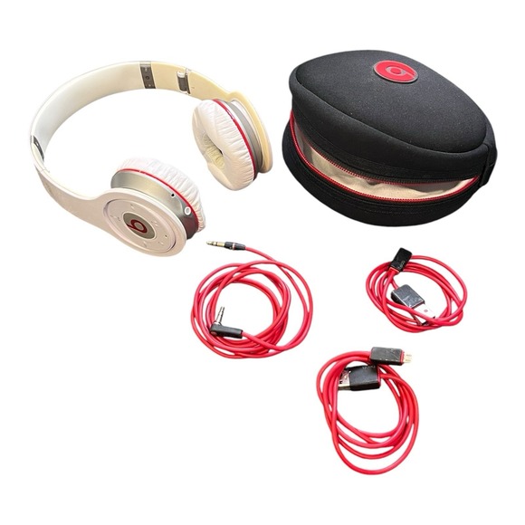 Beats Solo by Dr. Dre Wireless Headphone White- 810-00012-01 - Picture 1 of 4